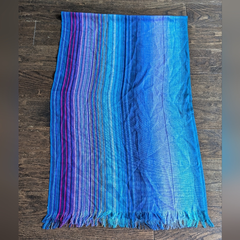 Beautiful Lightweight Knit Scarf Blues and Purples - Picture 4 of 6